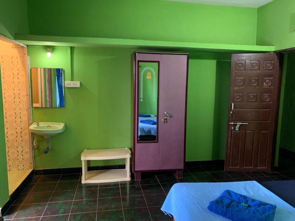 Savitri Guest House Arambol Exterior photo